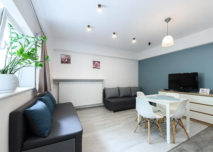 Port-Lodz Apartment By Pinpoint
